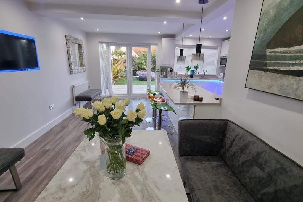 Villa Northbourne House Ferndown Esterno foto
