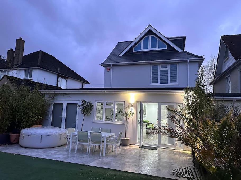 Villa Northbourne House Ferndown Esterno foto